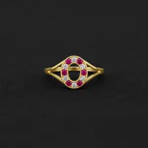 Oval Crest Gold Ring