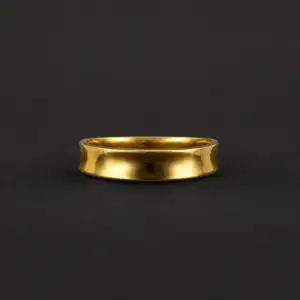 Concave Classic Gold Ring