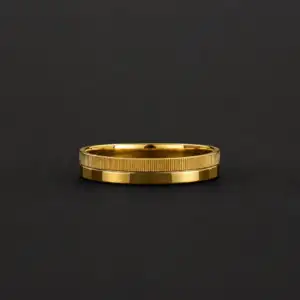 Fine Border Gold Ring